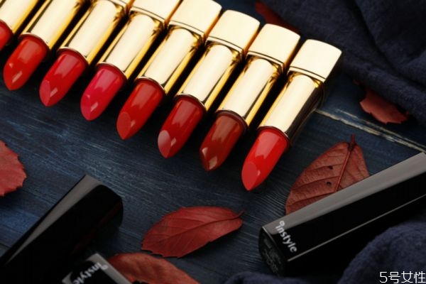 口紅過期還能用嗎 用了過期的口紅會(huì)怎么樣呢 口紅過期還能用嗎 用了過期的口紅會(huì)怎么樣呢