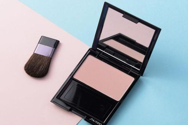 高光打在不同區(qū)域的效果 高光打在哪里好 高光打在不同區(qū)域的效果 高光打在哪里好