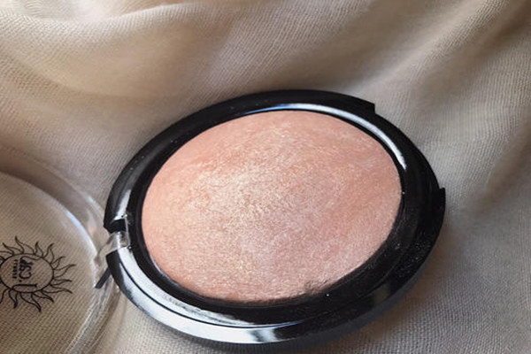 高光打在不同區(qū)域的效果 高光打在哪里好 高光打在不同區(qū)域的效果 高光打在哪里好