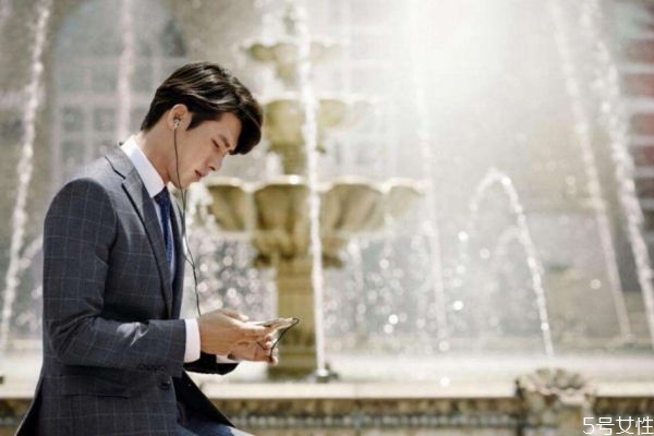 女生主動(dòng)搭訕男生技巧 女生搭訕男生的套路 女生主動(dòng)搭訕男生技巧 女生搭訕男生的套路