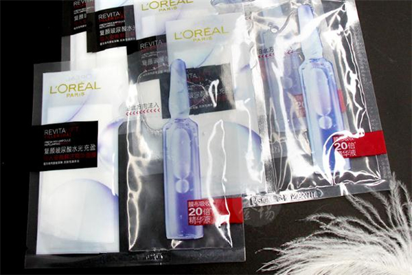 歐萊雅安瓶面膜和黑精華面膜哪個(gè)好 兩大面膜對比 歐萊雅安瓶面膜和黑精華面膜哪個(gè)好 兩大面膜對比