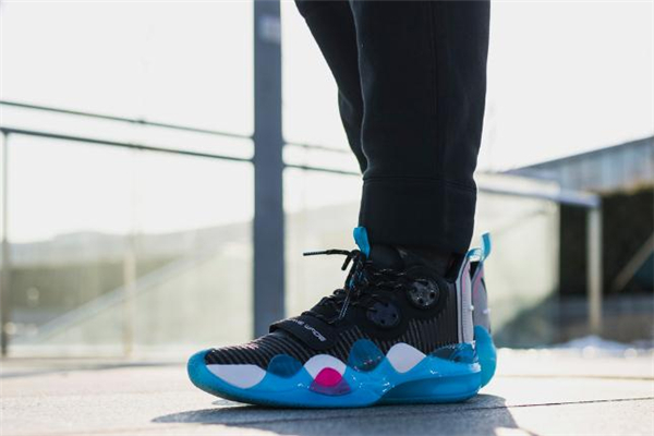 李寧韋德之道8測評 韋德wow8腳感怎么樣 李寧韋德之道8測評 韋德wow8腳感怎么樣