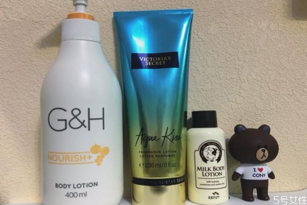 冬天怎么涂身體乳呢 身體冷的狀態(tài)不宜涂身體乳 冬天怎么涂身體乳呢 身體冷的狀態(tài)不宜涂身體乳