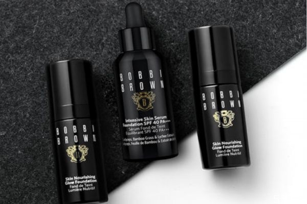 蟲(chóng)草粉底液好嗎 蟲(chóng)草粉底液的功效有什么 蟲(chóng)草粉底液好嗎 蟲(chóng)草粉底液的功效有什么