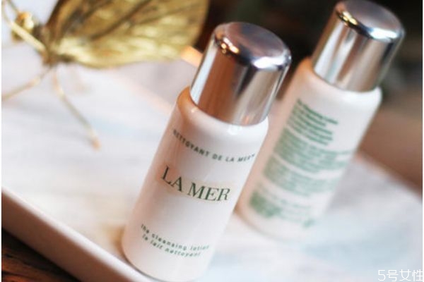 無(wú)泡潔面奶好用嗎 無(wú)泡潔面奶有清潔的效果嗎