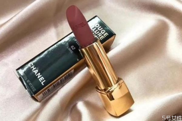 奶茶色口紅是什么顏色 奶茶色口紅推薦 奶茶色口紅是什么顏色 奶茶色口紅推薦