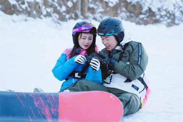 暗戀和明戀哪個(gè)更痛苦 暗戀和明戀哪個(gè)更美好 暗戀和明戀哪個(gè)更痛苦 暗戀和明戀哪個(gè)更美好