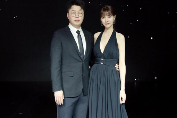 暗戀和明戀哪個(gè)更痛苦 暗戀和明戀哪個(gè)更美好 暗戀和明戀哪個(gè)更痛苦 暗戀和明戀哪個(gè)更美好