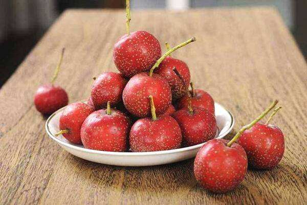 山楂變色了還能吃嗎 山楂切開后怎么能不氧化 山楂變色了還能吃嗎 山楂切開后怎么能不氧化