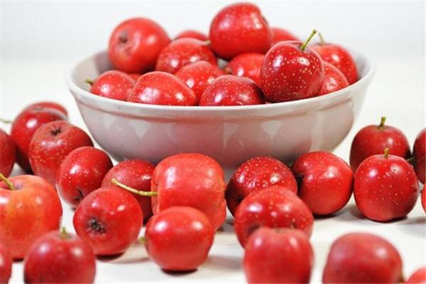 山楂變色了還能吃嗎 山楂切開后怎么能不氧化 山楂變色了還能吃嗎 山楂切開后怎么能不氧化