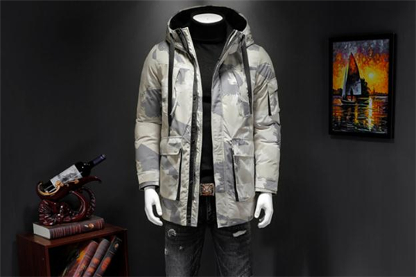 男生過年穿什么羽絨服好看 男士羽絨服潮流款式推薦 男生過年穿什么羽絨服好看 男士羽絨服潮流款式推薦