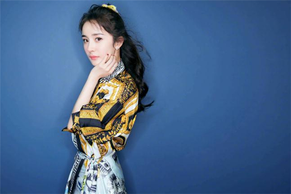 碳黑色和黑色的區(qū)別 碳黑色和黑色哪個更黑 碳黑色和黑色的區(qū)別 碳黑色和黑色哪個更黑