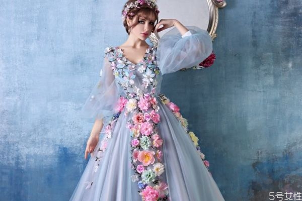 粉紫色搭配什么顏色 什么顏色最相配呢 粉紫色搭配什么顏色 什么顏色最相配呢