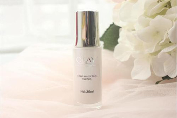 使用olay小白瓶能開燈嗎 使用olay小白瓶前要保濕嗎 使用olay小白瓶能開燈嗎 使用olay小白瓶前要保濕嗎