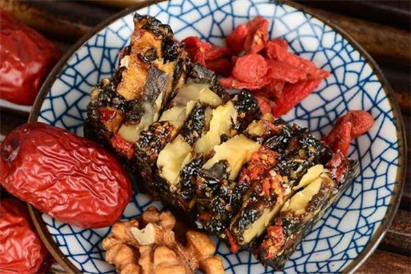 阿膠和花膠有什么區(qū)別 阿膠和花膠哪種更好 阿膠和花膠有什么區(qū)別 阿膠和花膠哪種更好