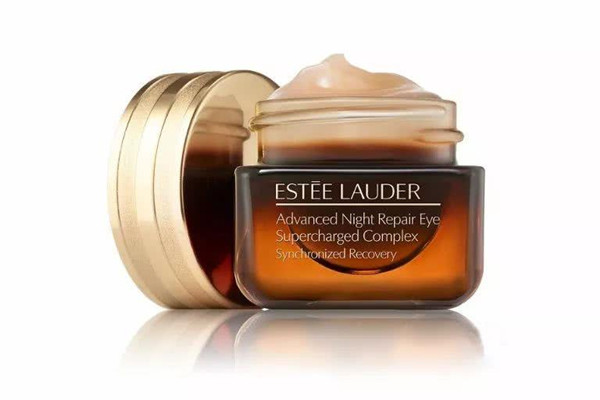 雅詩蘭黛抗藍(lán)光眼霜正確使用方法 雅詩蘭黛抗藍(lán)光眼霜價格如何 雅詩蘭黛抗藍(lán)光眼霜正確使用方法 雅詩蘭黛抗藍(lán)光眼霜價格如何