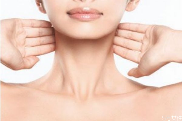 脖子上雞皮膚怎么消除 脖子上雞皮膚去除方法 脖子上雞皮膚怎么消除 脖子上雞皮膚去除方法