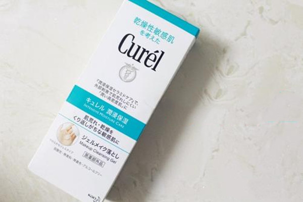 珂潤水乳適合痘痘肌嗎 珂潤水乳適合什么膚質(zhì) 珂潤水乳適合痘痘肌嗎 珂潤水乳適合什么膚質(zhì)