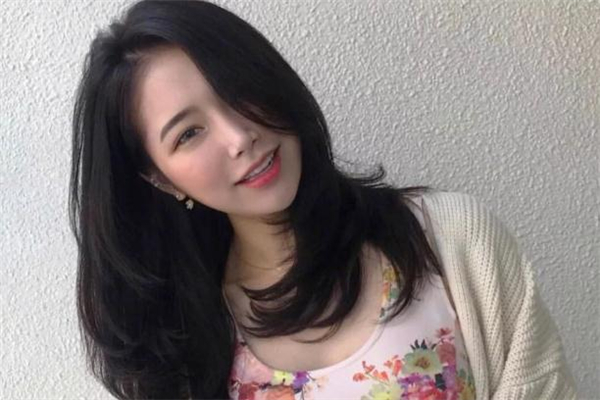 云朵燙是什么發(fā)型 云朵燙是一次性還是永久 云朵燙是什么發(fā)型 云朵燙是一次性還是永久