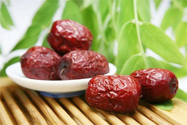 狗頭棗是哪里的特產(chǎn) 狗頭棗的來歷 狗頭棗是哪里的特產(chǎn) 狗頭棗的來歷