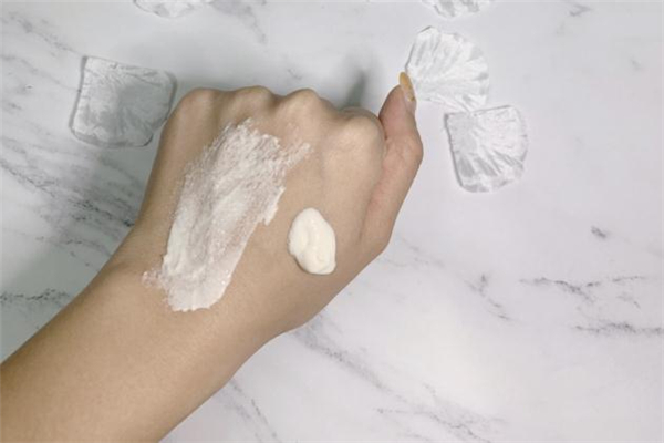 雪美清酒糟面膜真假 雪美清酒糟面膜保質(zhì)期 雪美清酒糟面膜真假 雪美清酒糟面膜保質(zhì)期