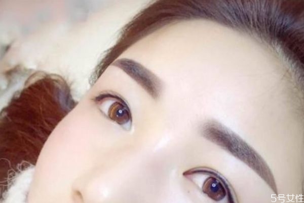 紋眉后如何護(hù)理 熱水洗臉可以加速紋眉掉色嗎 紋眉后如何護(hù)理 熱水洗臉可以加速紋眉掉色嗎