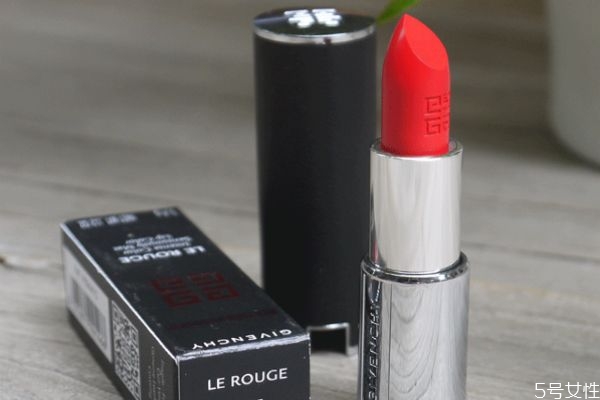 自制口紅保質(zhì)期多久 口紅變質(zhì)的表現(xiàn) 自制口紅保質(zhì)期多久 口紅變質(zhì)的表現(xiàn)