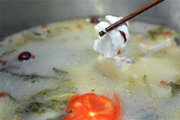 黑魚(yú)可以經(jīng)常吃嗎 黑魚(yú)吃多了會(huì)上火嗎 黑魚(yú)可以經(jīng)常吃嗎 黑魚(yú)吃多了會(huì)上火嗎