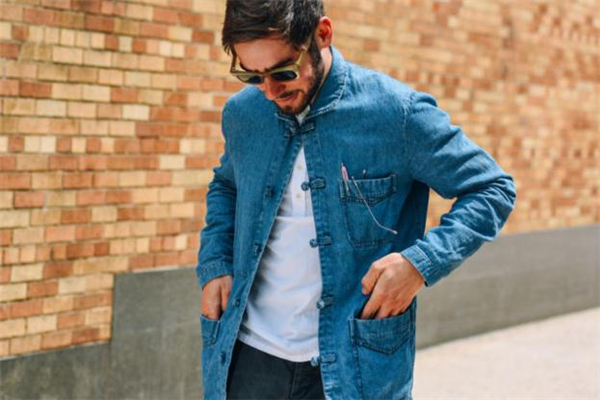 男生穿藍(lán)色衣服好看嗎 男生藍(lán)色衣服搭配圖片 男生穿藍(lán)色衣服好看嗎 男生藍(lán)色衣服搭配圖片