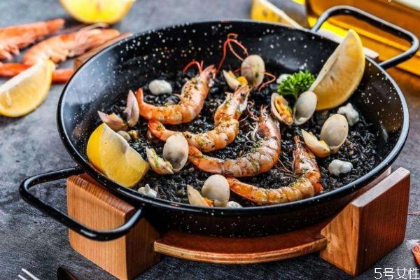 墨魚汁能吃嗎 墨魚汁有什么營養(yǎng)價值 墨魚汁能吃嗎 墨魚汁有什么營養(yǎng)價值