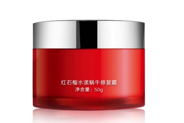 晚上擦面霜好嗎 晚上擦面霜會悶痘嗎 晚上擦面霜好嗎 晚上擦面霜會悶痘嗎