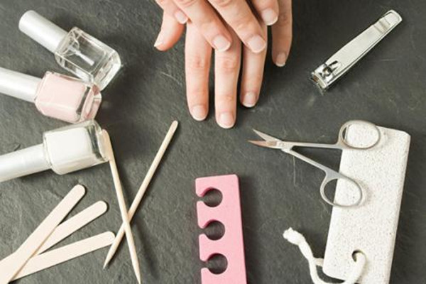 拔倒刺手腫了怎么辦 倒刺怎么處理不會(huì)腫 拔倒刺手腫了怎么辦 倒刺怎么處理不會(huì)腫