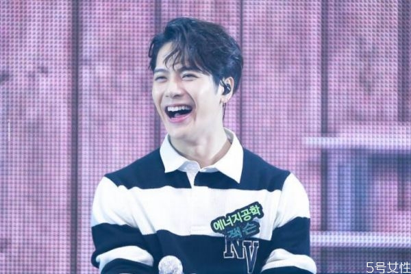 男朋友對(duì)自己忽冷忽熱 男朋友不重視你的表現(xiàn) 男朋友對(duì)自己忽冷忽熱 男朋友不重視你的表現(xiàn)