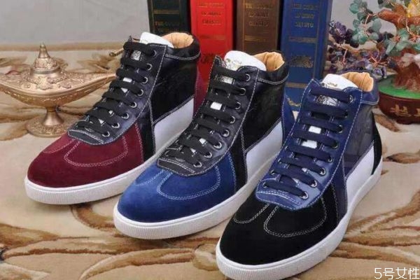 今年冬天流行什么鞋子 冬天穿什么鞋子顯腿長 今年冬天流行什么鞋子 冬天穿什么鞋子顯腿長