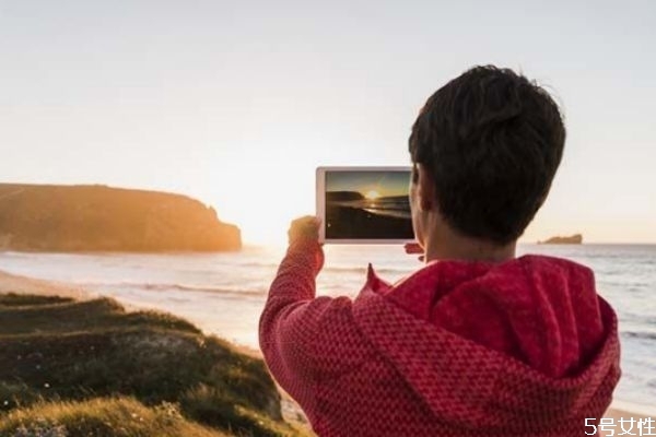男朋友對自己不上心怎么辦 男朋友對你不上心的表現(xiàn) 男朋友對自己不上心怎么辦 男朋友對你不上心的表現(xiàn)