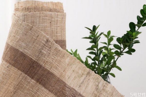 亞麻布料多少錢一米 優(yōu)質亞麻布料不便宜