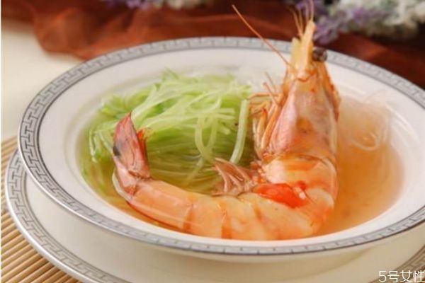 吃什么頭發(fā)長(zhǎng)得快 對(duì)頭發(fā)有好處的食物有什么 吃什么頭發(fā)長(zhǎng)得快 對(duì)頭發(fā)有好處的食物有什么