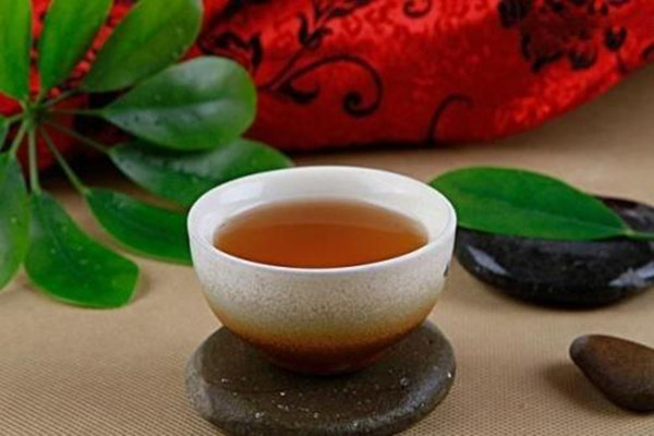 喝黃酒可以補(bǔ)氣血嗎 黃酒可以做什么菜 喝黃酒可以補(bǔ)氣血嗎 黃酒可以做什么菜