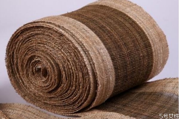 海貍絨面料的打底褲怎么保養(yǎng) 海貍絨和羊羔絨哪個(gè)好