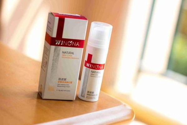 薇諾娜舒敏保濕特護霜作用 薇諾娜舒敏保濕特護霜保濕效果好嗎 薇諾娜舒敏保濕特護霜作用 薇諾娜舒敏保濕特護霜保濕效果好嗎