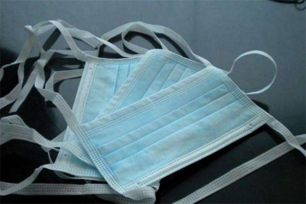 醫(yī)用外科口罩的正確戴法 醫(yī)用外科口罩防流感嗎 醫(yī)用外科口罩的正確戴法 醫(yī)用外科口罩防流感嗎