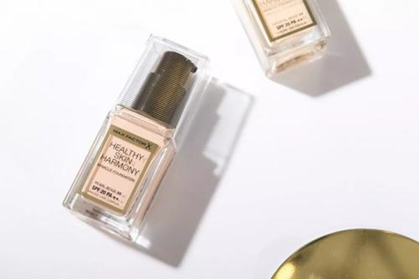 蜜絲佛陀煙酰胺粉底液適合敏感肌嗎 蜜絲佛陀煙酰胺粉底液油膩嗎 蜜絲佛陀煙酰胺粉底液適合敏感肌嗎 蜜絲佛陀煙酰胺粉底液油膩嗎