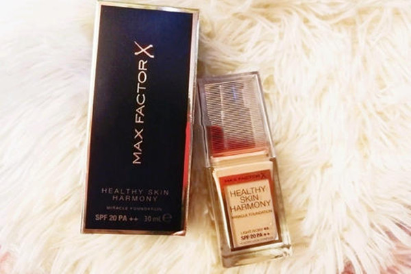 蜜絲佛陀煙酰胺粉底液適合敏感肌嗎 蜜絲佛陀煙酰胺粉底液油膩嗎 蜜絲佛陀煙酰胺粉底液適合敏感肌嗎 蜜絲佛陀煙酰胺粉底液油膩嗎