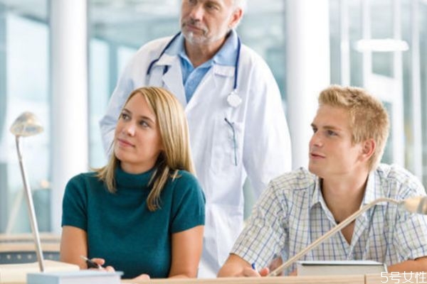 發(fā)燒38度人群應(yīng)該怎么辦 什么是14天觀察法 發(fā)燒38度人群應(yīng)該怎么辦 什么是14天觀察法