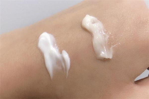 雅詩蘭黛紅石榴面霜真假辨別 紅石榴面霜和晚霜的區(qū)別 雅詩蘭黛紅石榴面霜真假辨別 紅石榴面霜和晚霜的區(qū)別