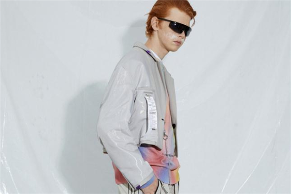 男生復(fù)古風(fēng)怎么搭配 男生復(fù)古風(fēng)衣服搭配圖片 男生復(fù)古風(fēng)怎么搭配 男生復(fù)古風(fēng)衣服搭配圖片