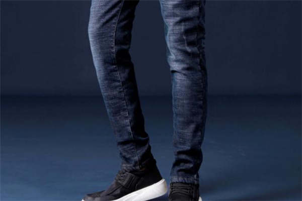 男生春天穿什么褲子顯腿長(zhǎng) 男生春季褲子穿搭 男生春天穿什么褲子顯腿長(zhǎng) 男生春季褲子穿搭