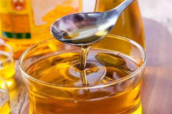 花生油起沫還能吃嗎 花生油有雜質怎么去除 花生油起沫還能吃嗎 花生油有雜質怎么去除