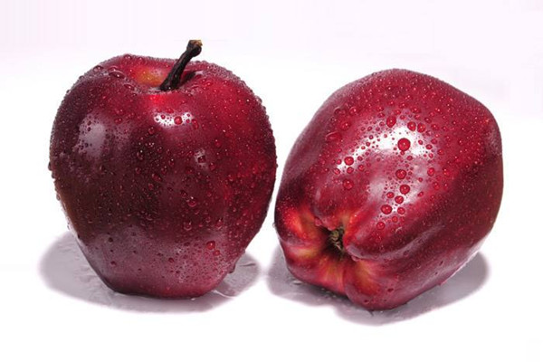 蛇果為什么是硬的 蛇果上有蠟?zāi)艹詥? alt=