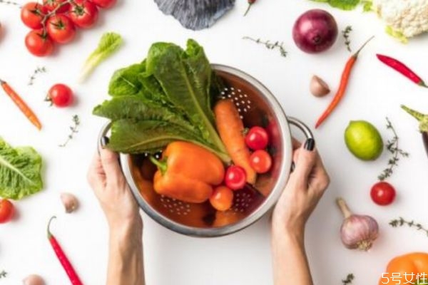 熬夜會導(dǎo)致肥胖嗎 肥胖常見的原因有什么